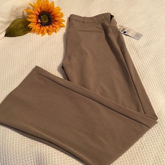 Motherhood 🌻 Secret Fit Pre-Pregnancy Slacks - 0 - NWT - Picture 2 of 6